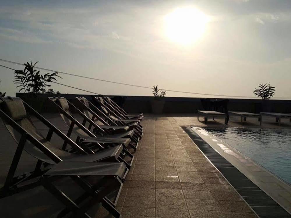 The Hub Hotel New England Екстер'єр фото